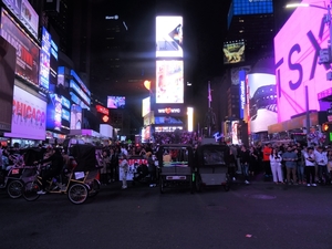 1 NYC3X Times Square by night _0241