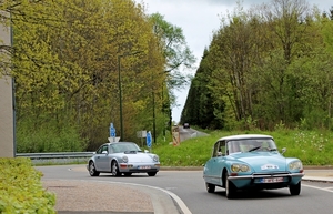 016_IMG_2604_2023-05_Antwerpen-gaat-vreemd_Citroen-DS_blauw_O-AFE