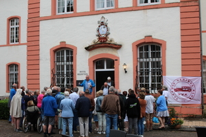 IMG_6851_2023-07-05_Wurst_Burg-Bollendorf_briefing