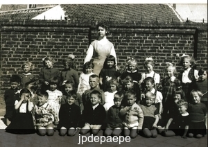 Kleuterschool Meisjes en Jongens Asper met jean-pierre  +-1957