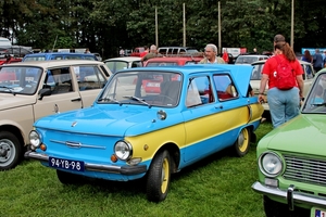 IMG_9083_SAPOROSHEZ_SAS-968-A-sedan_1976_blauw&geel_4cil_1196cc_3