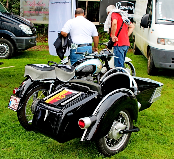 IMG_9146_Zij-span-Moto_Simson_zwart&Zilver-grijs_O-MAJ-443