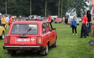 IMG_9173_Lada-2104-Kombi_rood_ВАЗ-2104_________1-YRE-076