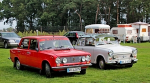 IMG_9210_Lada-QQQ-sedan_rood_WO-LS-87-H___Trabant-601_grijs_DO-I-