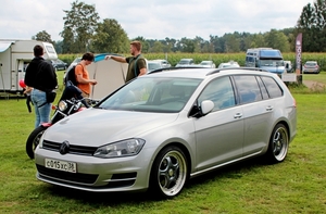 IMG_9282_VW-Golf-kombi-QQQ_RUS-38_c-015-XC