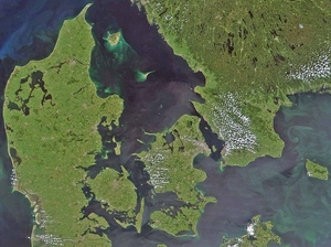 1024px-Satellite_image_of_Denmark_in_July_2001