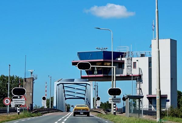 L34_IMG_8523_vvk-apen_onderweg_Sas-van-Gent-Brug_1973-Ford-Mustan