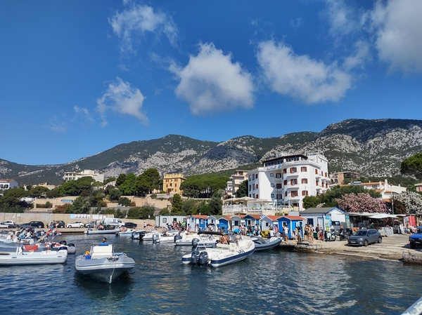 intersoc sardini reisduiveltje italie cultuurvakantie