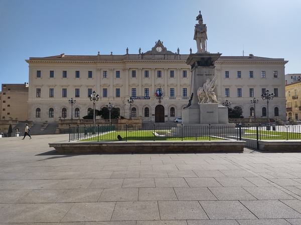 intersoc sardini reisduiveltje italie cultuurvakantie