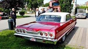 IMG_5403_Kaffee&Karossen_Chevrolet-impala_rood&wit_EIN-0701