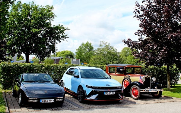 IMG_5401_Kaffee&Karossen_Porsche_electro-Kia_Ford