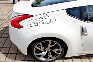 IMG_5414_Kaffee&Karossen_Nissan-Z_wit_poesje-tanken_Goe-JP-404___