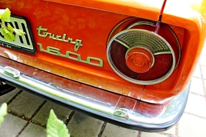 IMG_5428_Kaffee&Karossen_BMW-Touring-1600_oranje