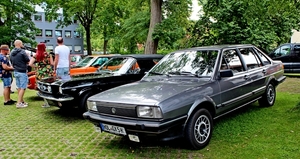 IMG_5437_Kaffee&Karossen_Volkswagen-Santana-5_grijs_HoL-GX-5-H