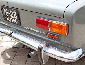 IMG_5483_Kaffee&Karossen_Lada-QQQ_grijs_76-28-KiM