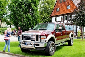 IMG_5480_Kaffee&Karossen_Ford-F350-Super-Duty-Pickup_bruin_HI-F-6