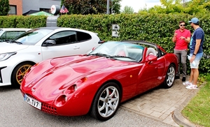 IMG_5492_Kaffee&Karossen_2000-TVR-Tuscan-Speed-Six_Red-Rose_NOM-T