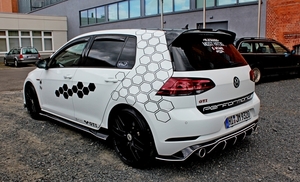IMG_5502__Kaffee&Karossen_VW-Golf-GTi_wit&zwart-katoen_HI-JM-9320