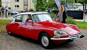 IMG_5512_Kaffee&Karossen_Citroen-DS_bordeaux&wit_GOe-CY-74-H