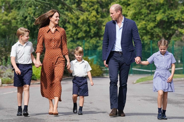 princess-charlotte-prince-george-duchess-cambridge-prince-william