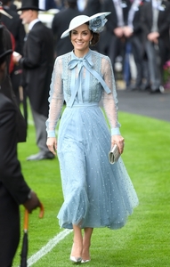 kate-middleton-royal-ascot-2019-1560875155