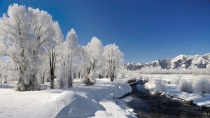 winter-landscape-with-mountains-trees-and+river