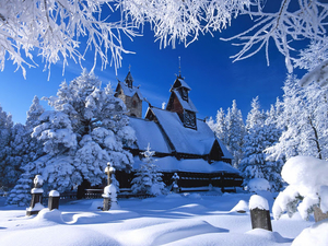 winter-wallpaper-with-snow-and-church