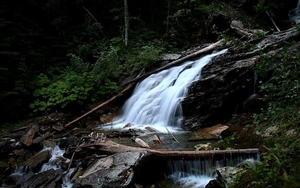waterval-natuur-stroom-woud-achtergrond