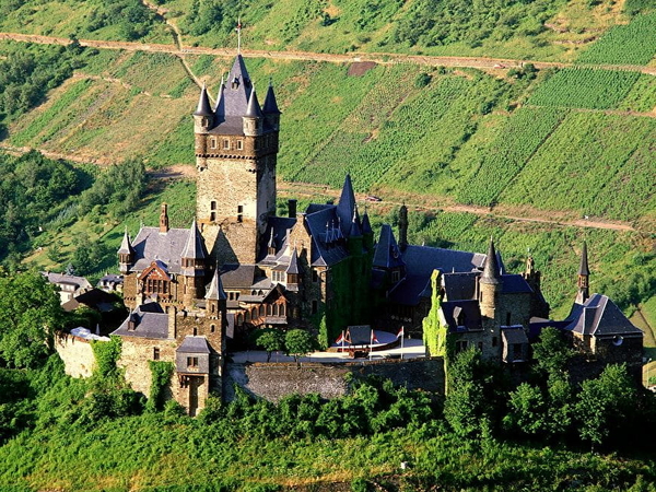 cochem-castle-duitsland-bergen-achtergrond