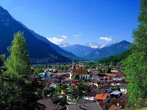 duitsland-bergen-bergdorp-natuur-achtergrond