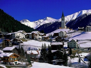 nieuw-zeeland-bergen-bergdorp-sneeuw-achtergrond