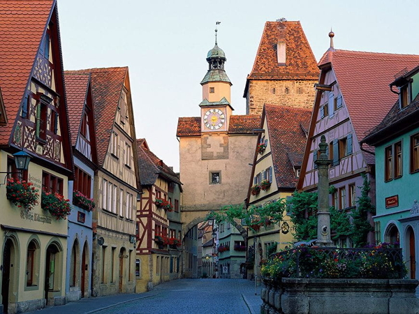 markusturm-hotel-duitsland-town-middeleeuwse-architectuur-achterg