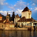 schloss-oberhofen-zwitserland-water-kasteel-middeleeuwse-architec