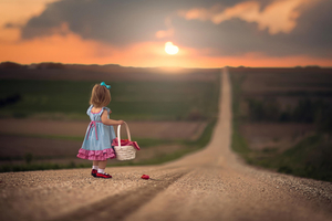 Little-Girl-With-Flower-Basket-2880x1920