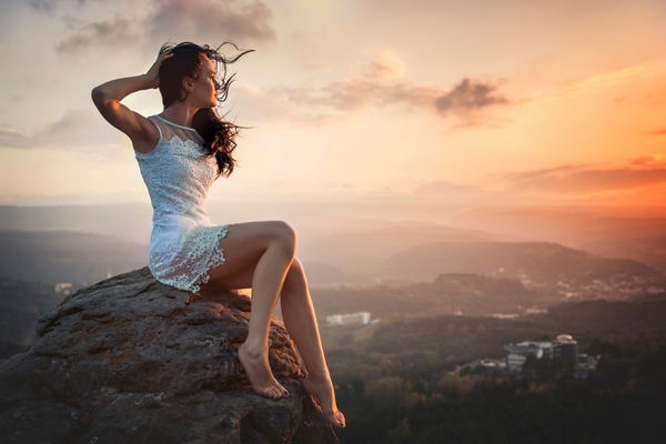 sunlight-women-outdoors-women-model-sunset-rock-brunette-barefoot