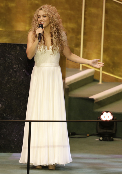 Shakira - Performs at the 2015 Sustainable Development Summit at 