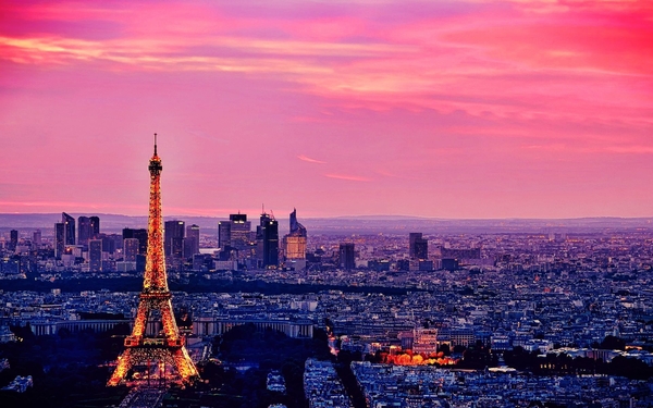 Paris-Eiffel-Tower-Wallpaper-9