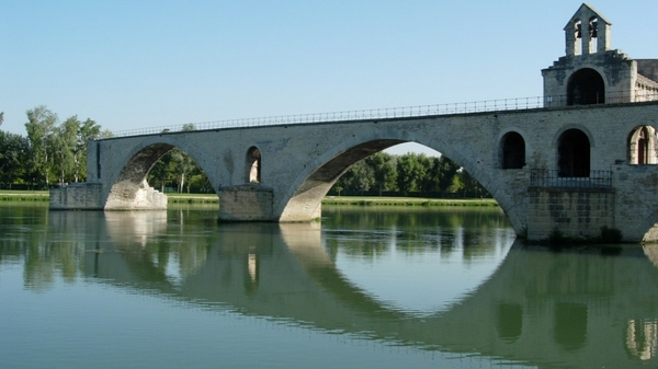 World_France_Bridge_of_Avignon_021901_