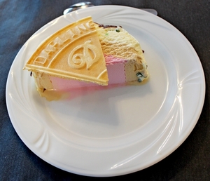 IMG_0146_2024-09-08-zo_RAMc_aankomst_Delicia_dessert=ijs-je-je