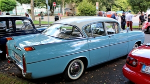 IMG_0072_2024-09-08-zo_RAMc_Esneux_1960-Vauxhall-Cresta_blauw_O-A