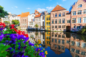 Ghent-old-buildings-along-a-canal-in-Ghent-Belgium