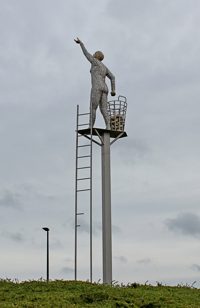 IMG_1358_2024-10-20_RAMc_Afsluitingsrit_onderweg_rotondekunst_Vro