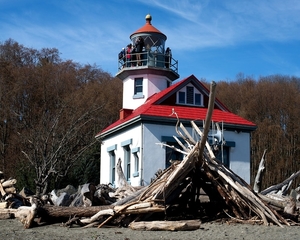 lighthouse-3302880_960_720