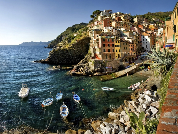 Italy-Riomaggiore_1600x1200