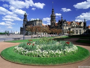 Duitsland 48     Theaterplatz-Dresden (Small)