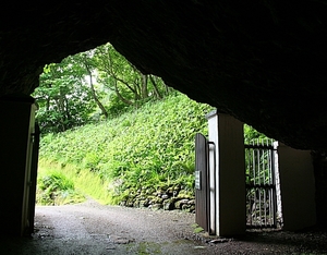 5F  Antrim Cave_House_Entrance_