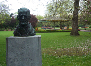3B Dublin St_Stephen's_Green_James Joyce
