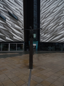 6B Belfast Titanic Museum omg _DSC00200