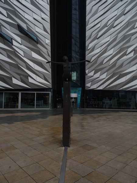 6B Belfast Titanic Museum omg _DSC00200