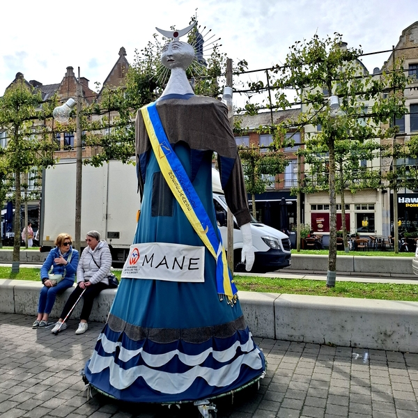 Roeselaarse Reuzen-1